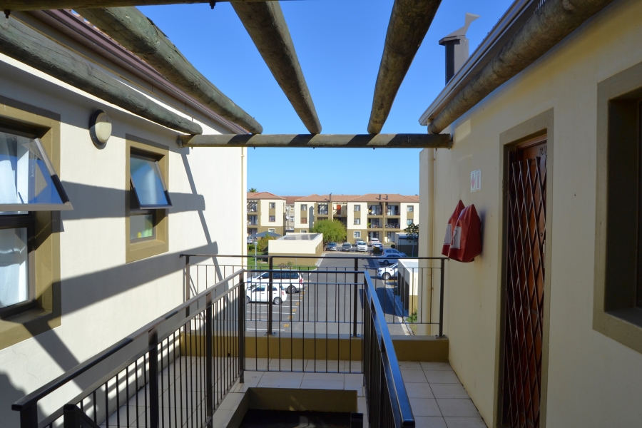 2 Bedroom Property for Sale in Guldenland Western Cape